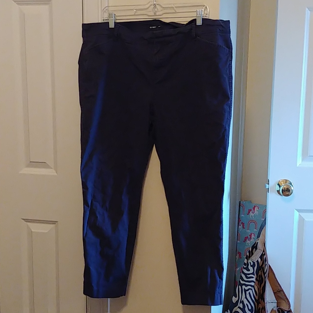Old Navy Pixie Pant